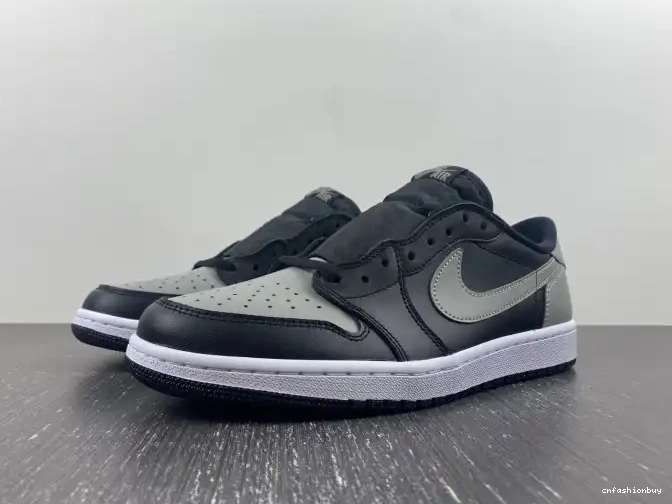 Shadow 705329-003 Jordan Retro Low 1 0630